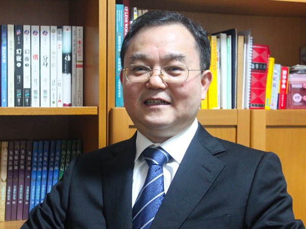 董事長(zhǎng)陳義紅博士應(yīng)邀擔(dān)任《激光之家》雜志顧問(wèn)